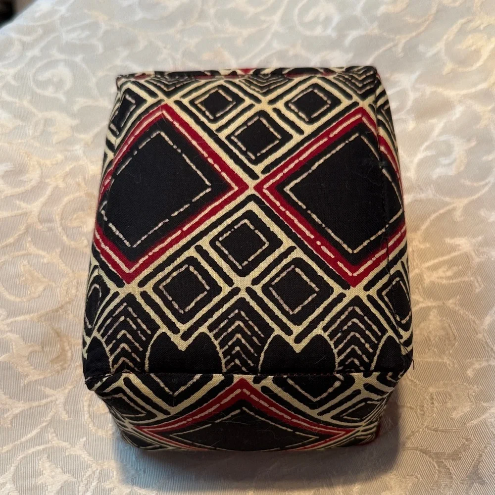 Handmade gift box vintage mixed pattern gift “puffer”‎ Geometric quilted padded